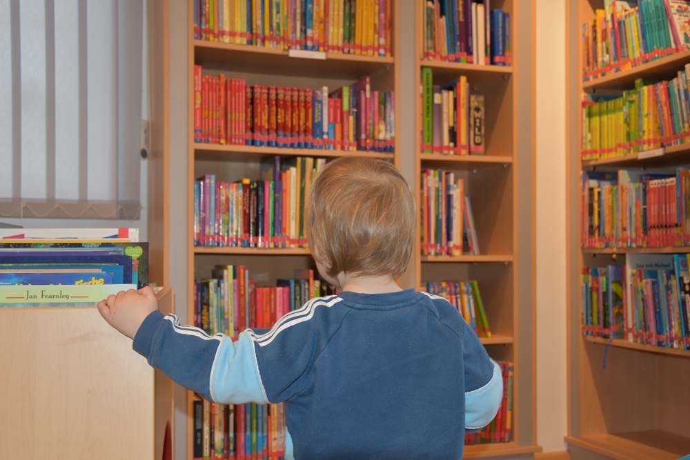 Neue Bücher in der Pfarrbücherei / Katharina Mayrhuber, MSc Neue Bücher in der Pfarrbücherei